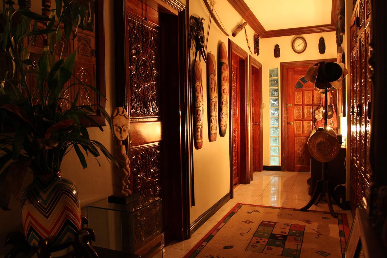 The Wilsons' Shangrila Panzió Dumaguete City Kültér fotó