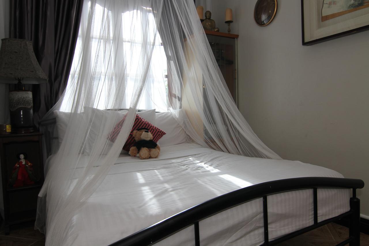 The Wilsons' Shangrila Panzió Dumaguete City Kültér fotó