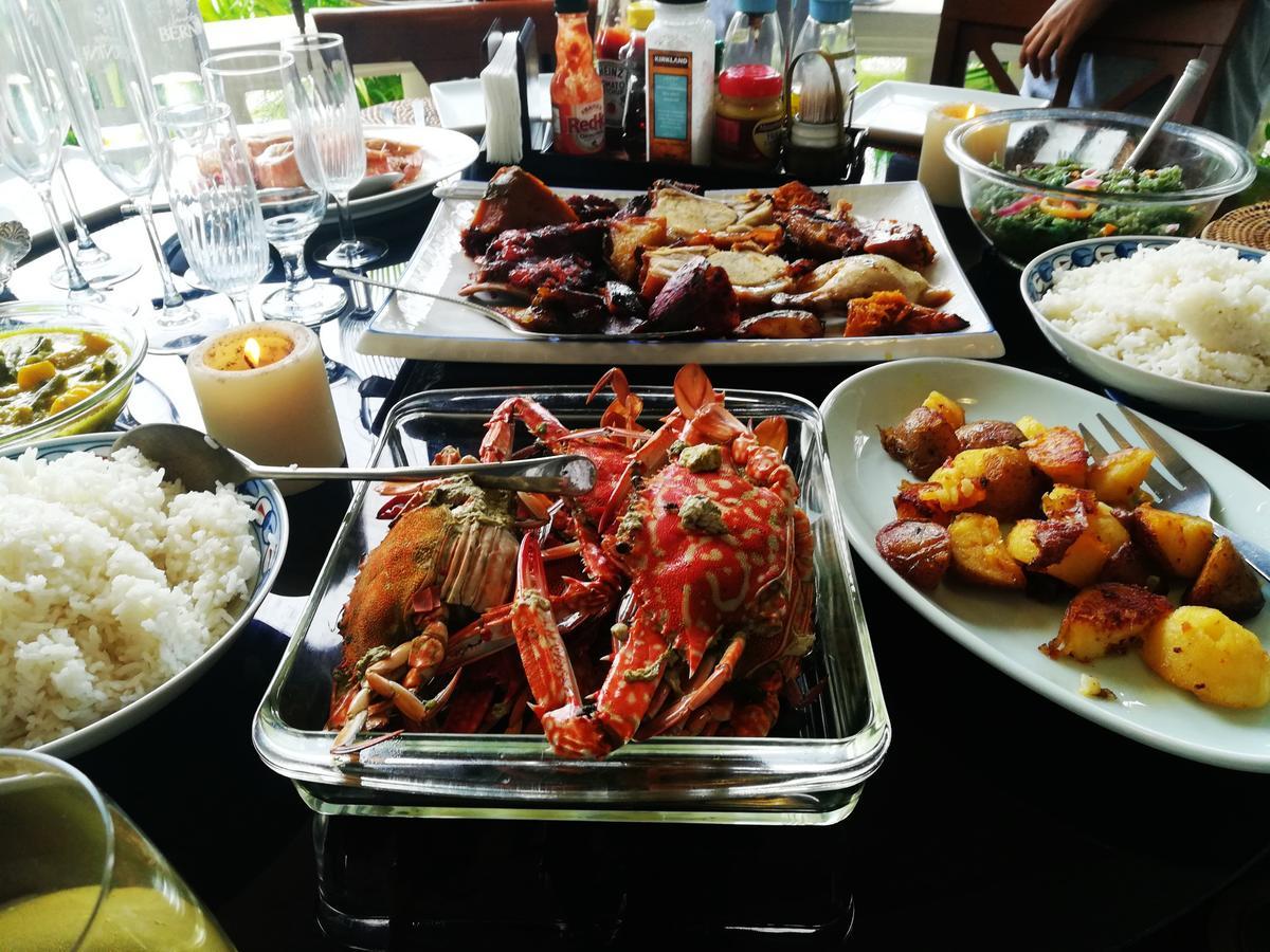 The Wilsons' Shangrila Panzió Dumaguete City Kültér fotó