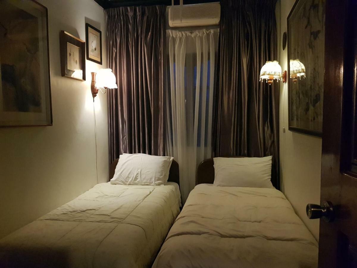 The Wilsons' Shangrila Panzió Dumaguete City Kültér fotó